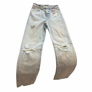 Express Ultra High Rise Straight Leg Jeans | Light Wash | Size 2R